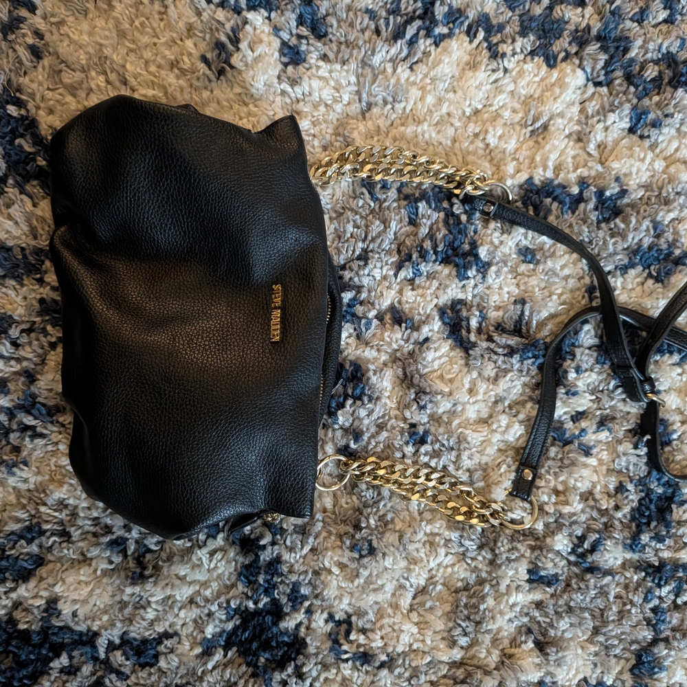 Steve Madden Black Pebbled Leather Shoulder Bag with Gold Chain Strap